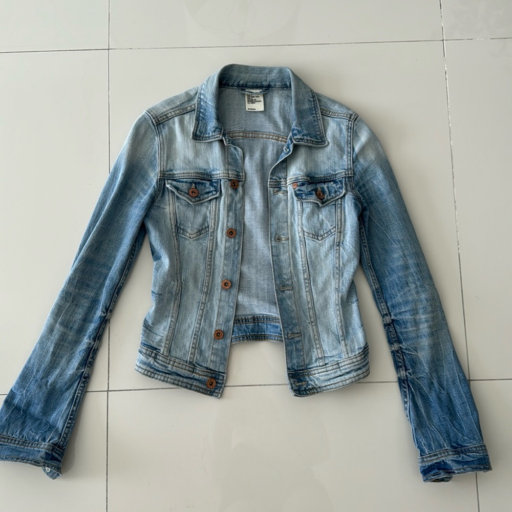 H&M Fitted Denim Jacket